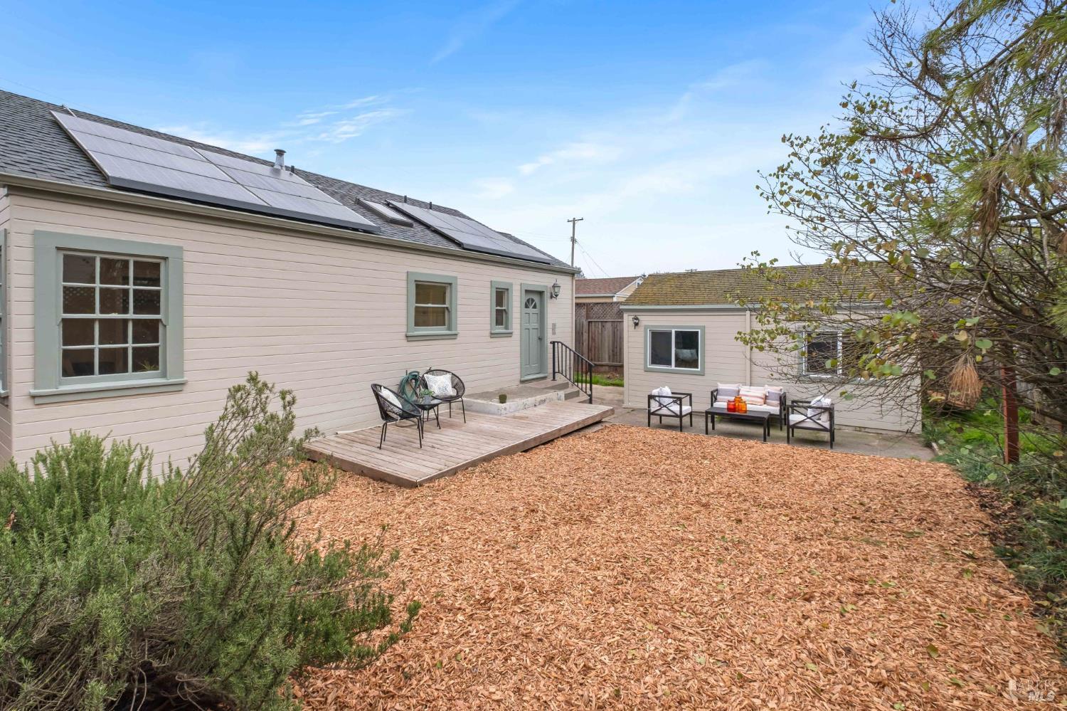 Detail Gallery Image 27 of 43 For 605 Baker St, Petaluma,  CA 94952 - 2 Beds | 1/1 Baths