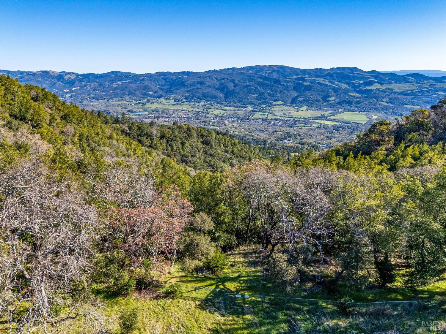 Detail Gallery Image 12 of 19 For 6080 Grove St, Sonoma,  CA 95476 - – Beds | – Baths