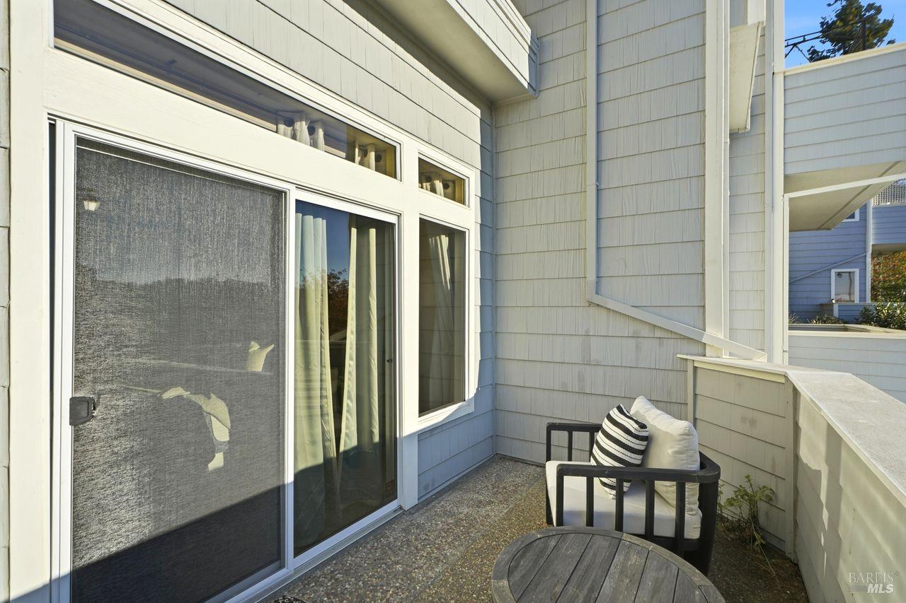 Detail Gallery Image 21 of 34 For 2125 Stonefield Ln, Santa Rosa,  CA 95403 - 2 Beds | 2/1 Baths