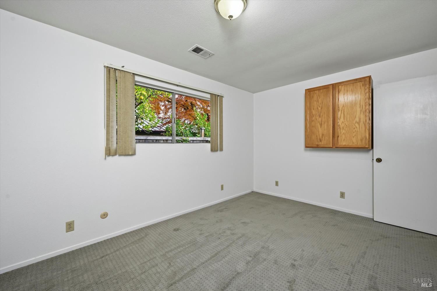 Detail Gallery Image 20 of 38 For 220 Cedar Cir, Healdsburg,  CA 95448 - 2 Beds | 2 Baths