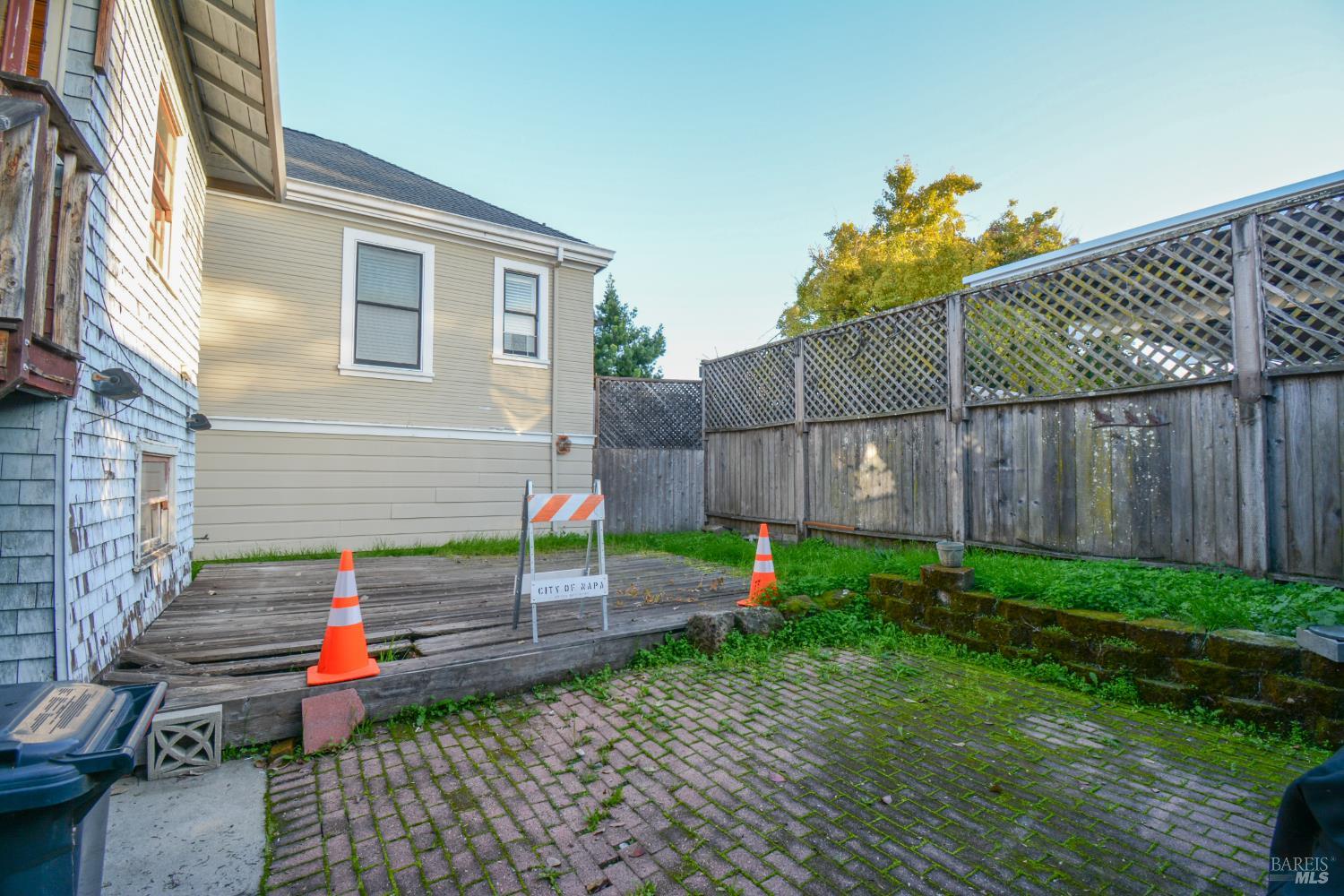 Detail Gallery Image 17 of 44 For 1453 Calistoga Ave, Napa,  CA 94559 - 2 Beds | 1 Baths