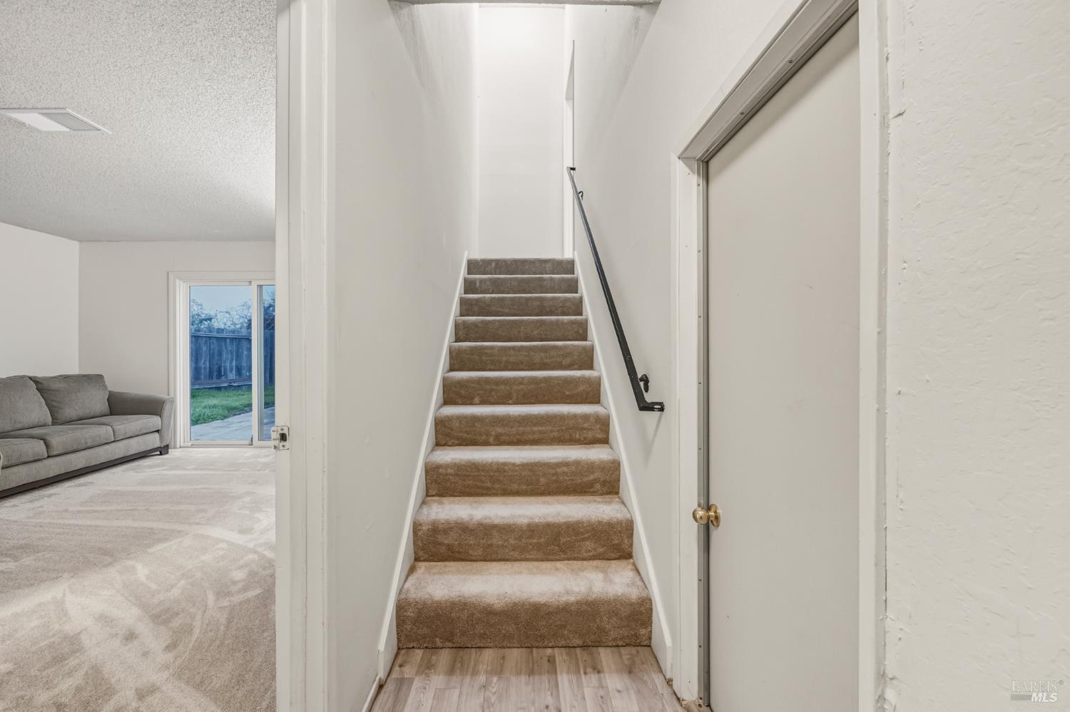 Detail Gallery Image 36 of 51 For 494 Mills Dr, Benicia,  CA 94510 - 4 Beds | 2/1 Baths