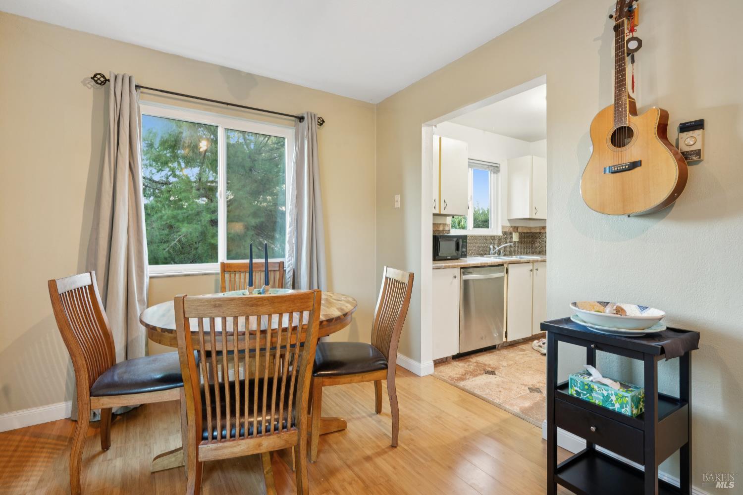 Detail Gallery Image 8 of 24 For 1345 Southwest Blvd #B,  Rohnert Park,  CA 94928 - 2 Beds | 1 Baths