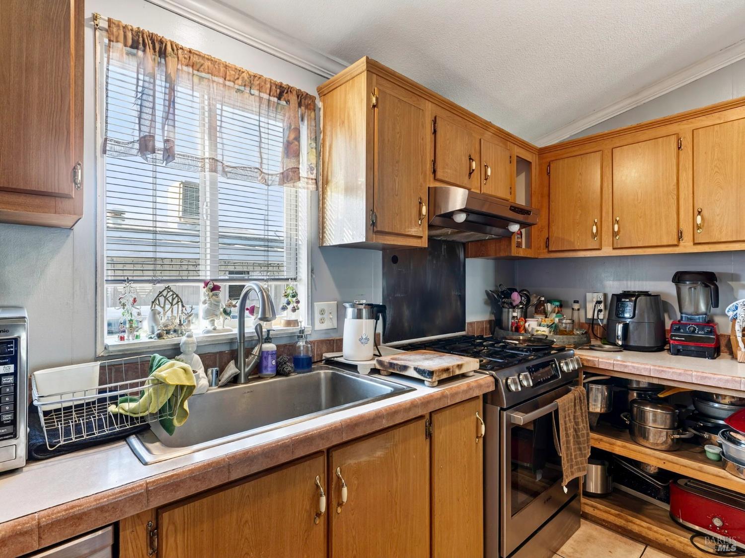 Detail Gallery Image 18 of 35 For 2963 Santa Rosa Ave C6, Santa Rosa,  CA 95407 - 3 Beds | 2 Baths