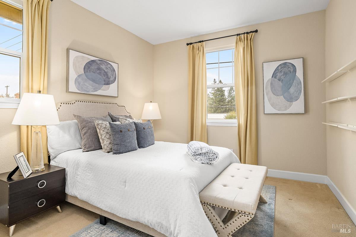 Detail Gallery Image 16 of 23 For 960 1st St, Sonoma,  CA 95476 - 3 Beds | 2/1 Baths