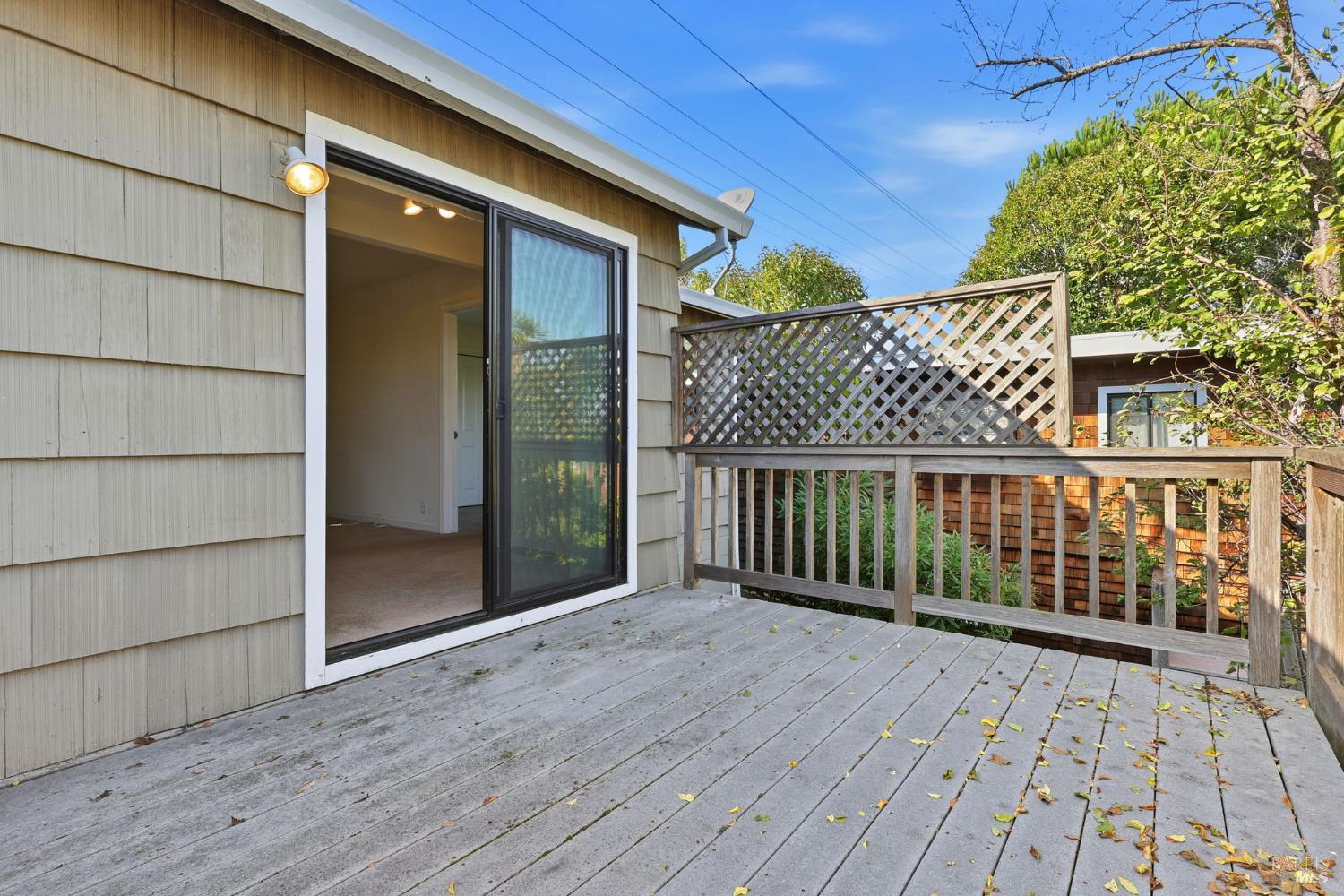 Detail Gallery Image 28 of 33 For 834 Meadowsweet Dr, Corte Madera,  CA 94925 - 3 Beds | 3 Baths