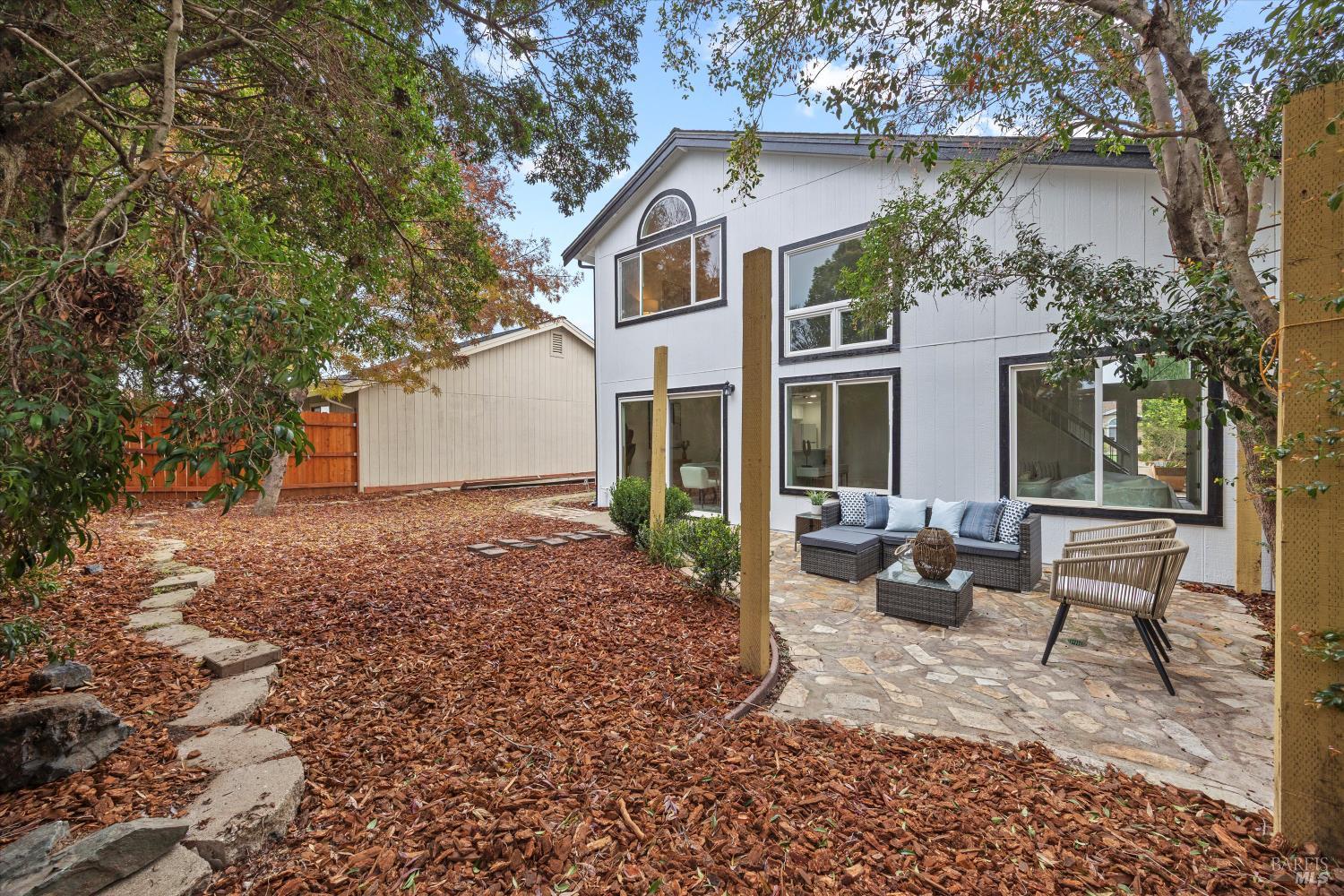 Detail Gallery Image 25 of 28 For 706 Peregrine Way, Vacaville,  CA 95687 - 3 Beds | 2/1 Baths