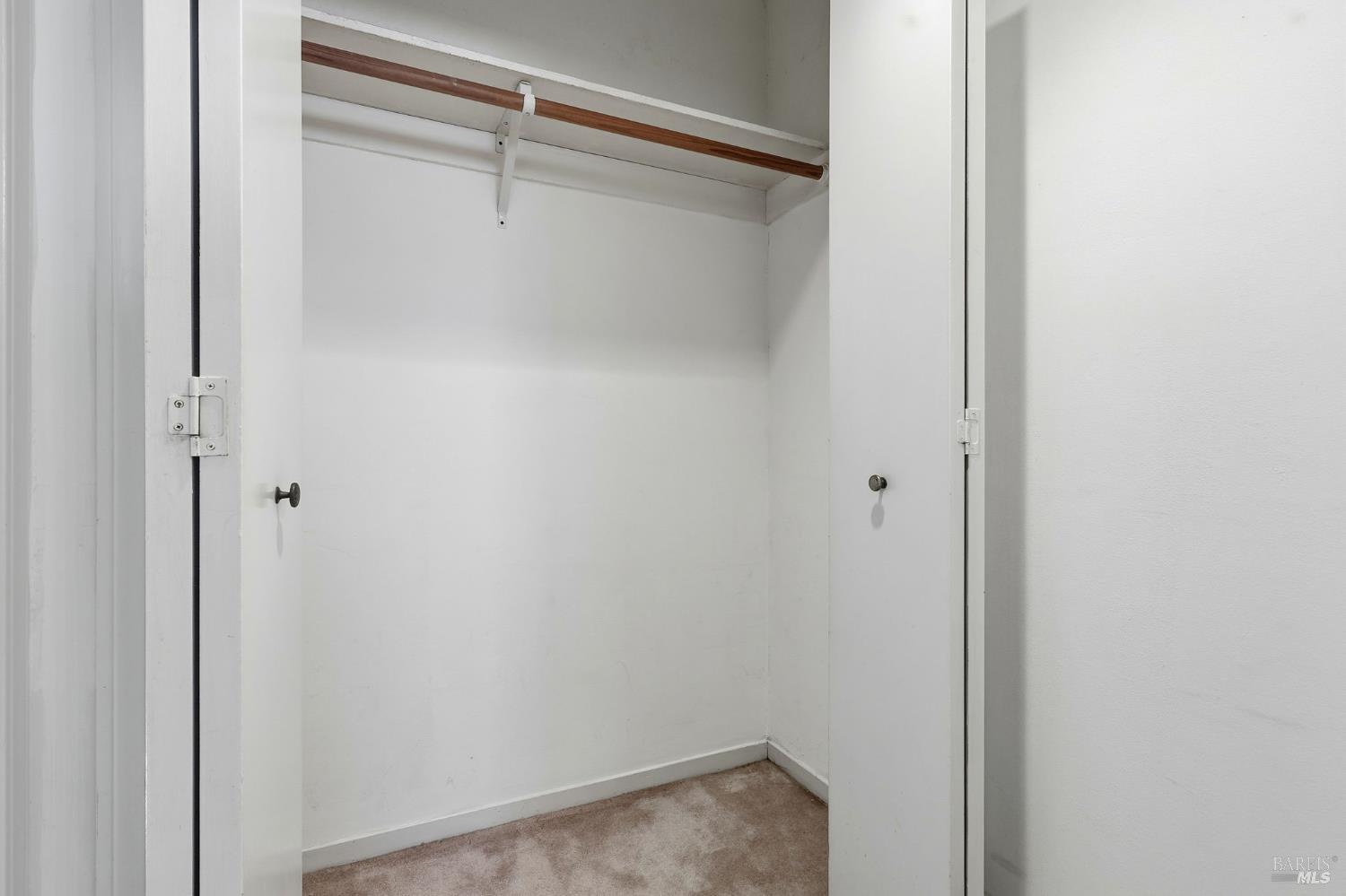 Detail Gallery Image 23 of 33 For 834 Meadowsweet Dr, Corte Madera,  CA 94925 - 3 Beds | 3 Baths