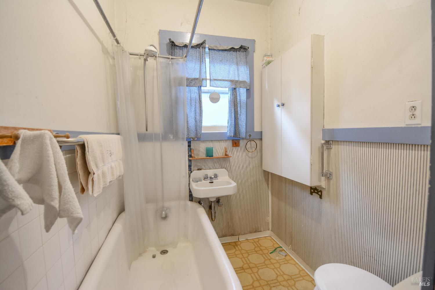 Detail Gallery Image 15 of 44 For 1453 Calistoga Ave, Napa,  CA 94559 - 2 Beds | 1 Baths