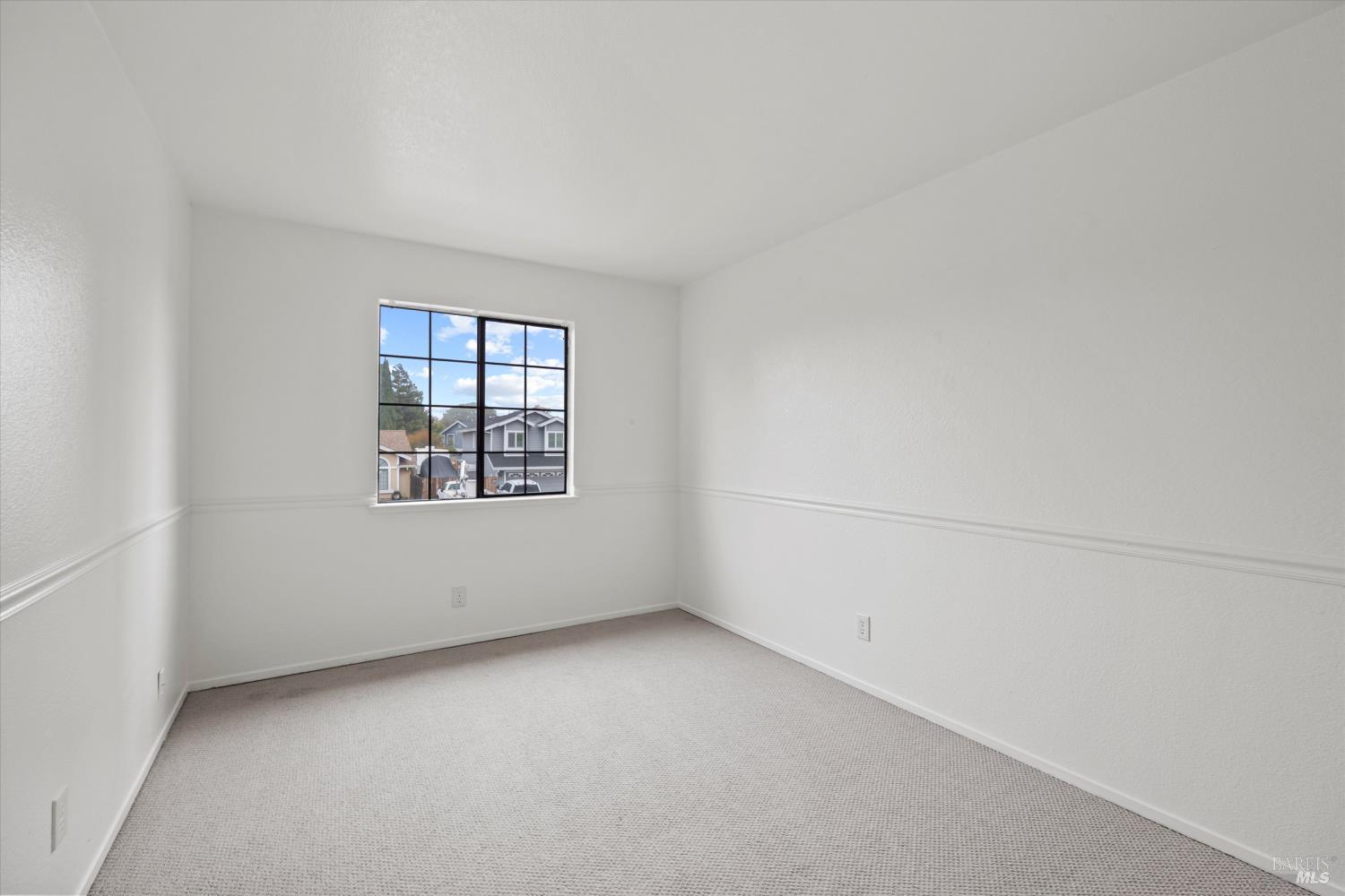 Detail Gallery Image 22 of 28 For 706 Peregrine Way, Vacaville,  CA 95687 - 3 Beds | 2/1 Baths