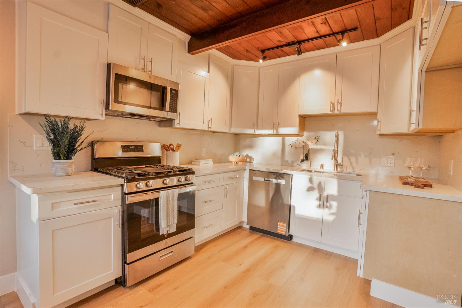 Detail Gallery Image 12 of 29 For Address Is Not Disclosed, San Pablo,  CA 94806 - 3 Beds | 1 Baths