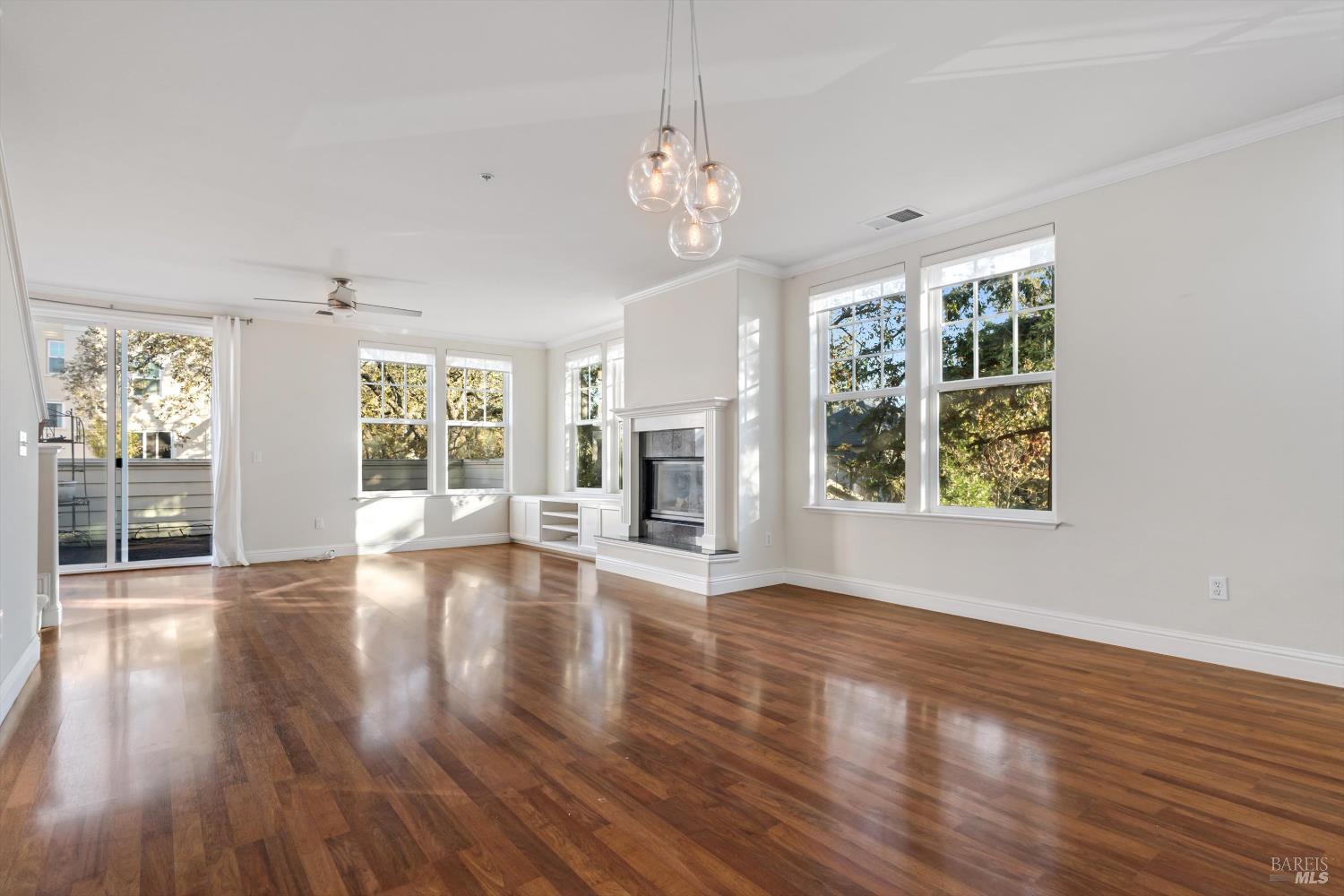 Detail Gallery Image 6 of 28 For 772 Mcclelland Dr, Windsor,  CA 95492 - 3 Beds | 2/1 Baths