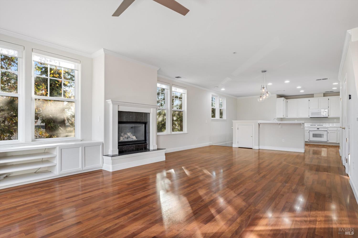 Detail Gallery Image 7 of 28 For 772 Mcclelland Dr, Windsor,  CA 95492 - 3 Beds | 2/1 Baths