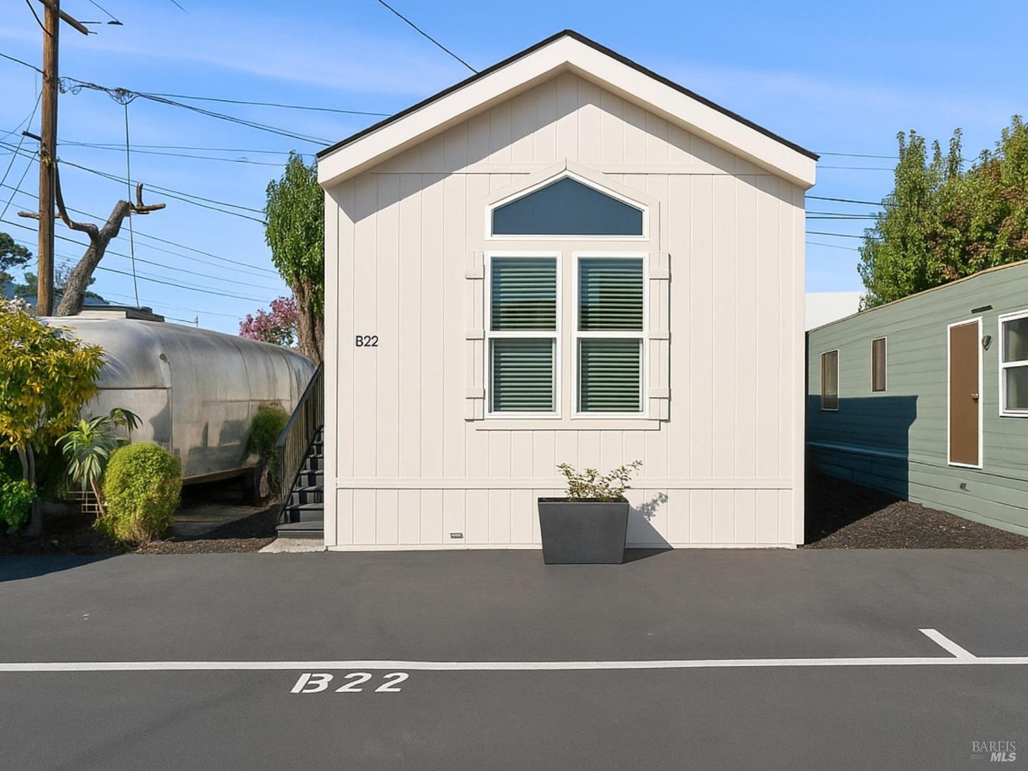 Detail Gallery Image 2 of 15 For 742 Francisco Blvd B22, San Rafael,  CA 94901 - 1 Beds | 1 Baths