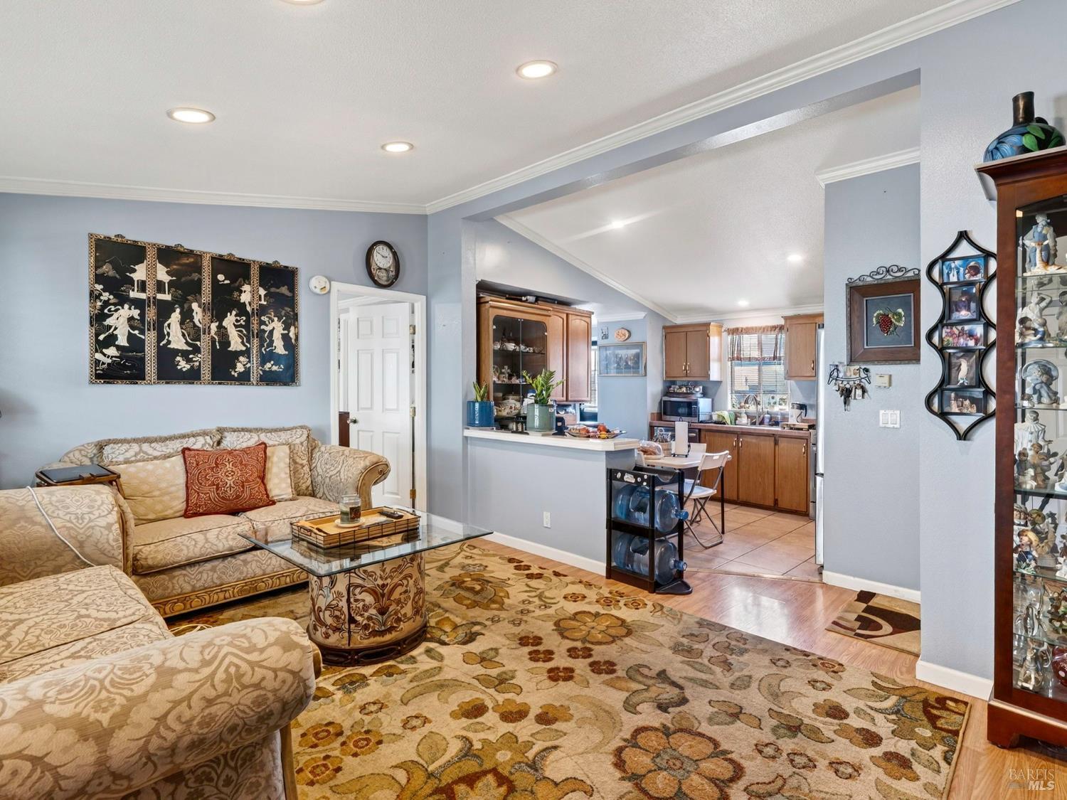 Detail Gallery Image 6 of 35 For 2963 Santa Rosa Ave C6, Santa Rosa,  CA 95407 - 3 Beds | 2 Baths