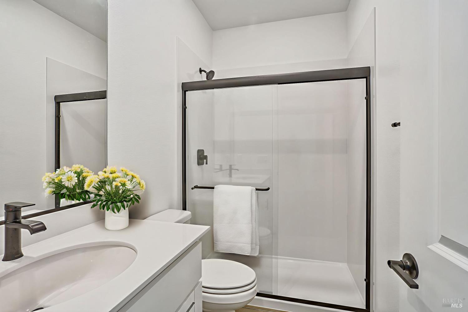 Detail Gallery Image 10 of 35 For 519 Leveler Dr, Vacaville,  CA 95687 - 4 Beds | 3 Baths