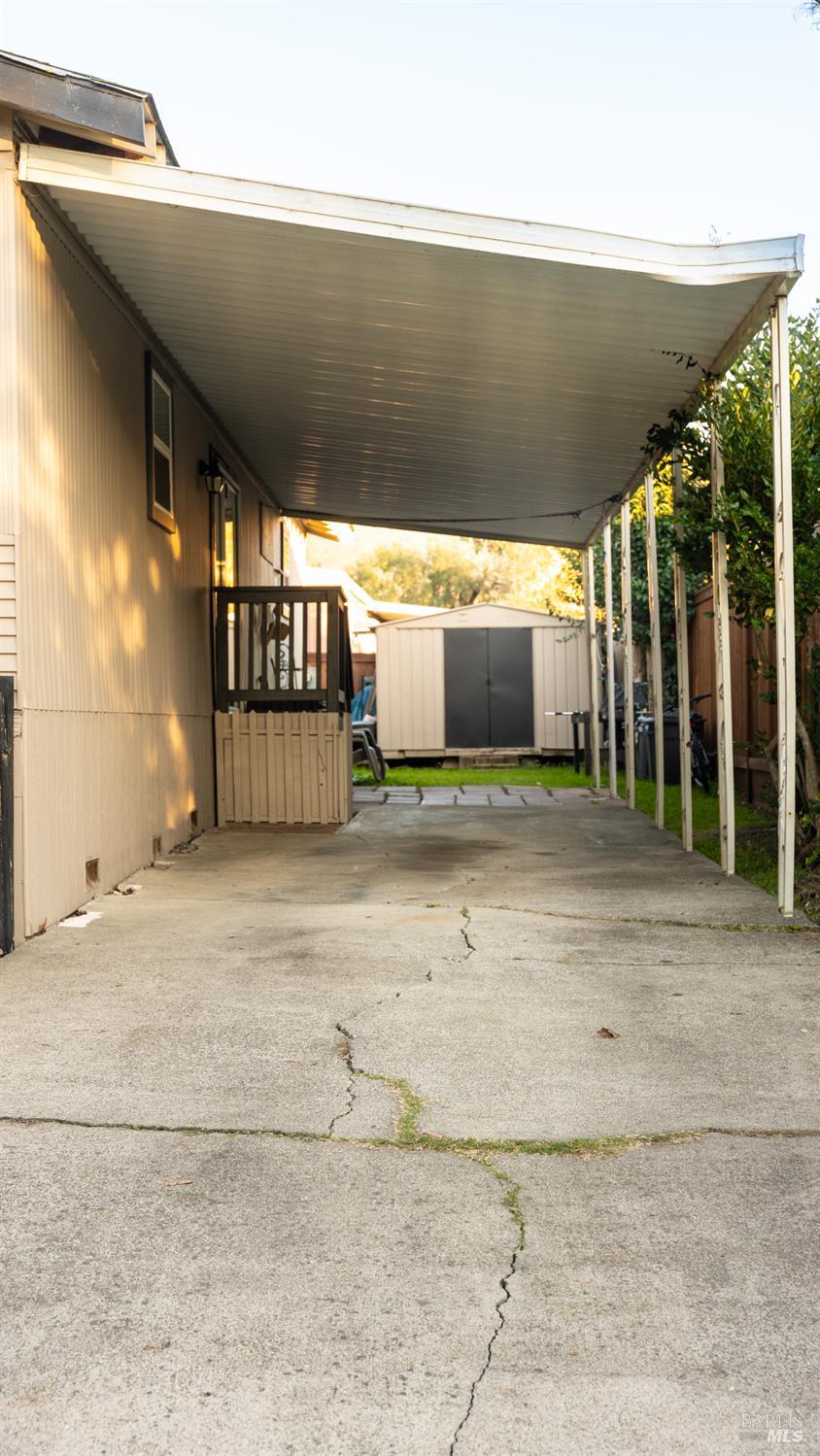 Detail Gallery Image 42 of 53 For 401 Frisbie Ave, Santa Rosa,  CA 95407 - 3 Beds | 2 Baths