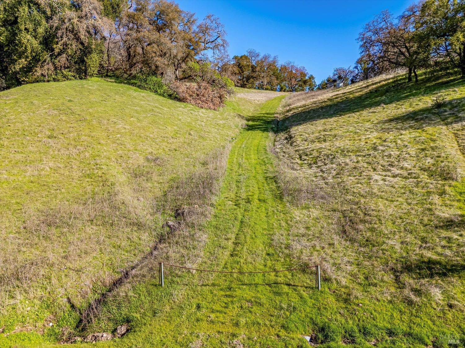 Detail Gallery Image 9 of 19 For 6080 Grove St, Sonoma,  CA 95476 - – Beds | – Baths