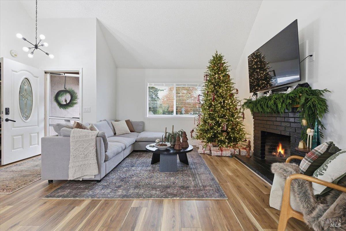 Detail Gallery Image 7 of 46 For 615 Chyrl Way, Suisun City,  CA 94585 - 3 Beds | 2 Baths