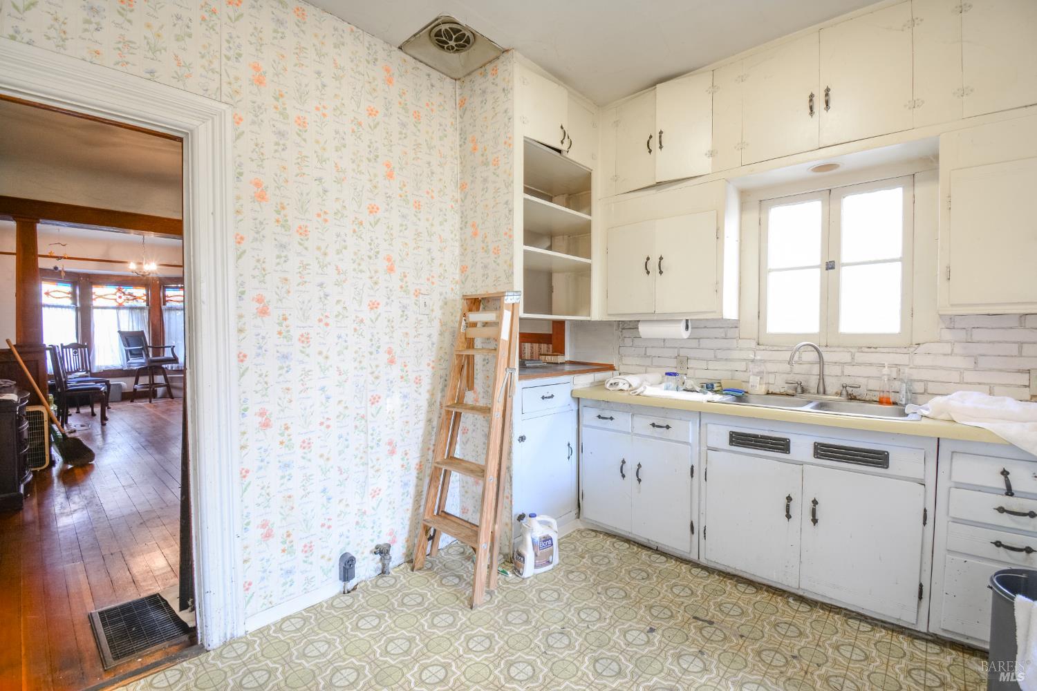 Detail Gallery Image 9 of 44 For 1453 Calistoga Ave, Napa,  CA 94559 - 2 Beds | 1 Baths