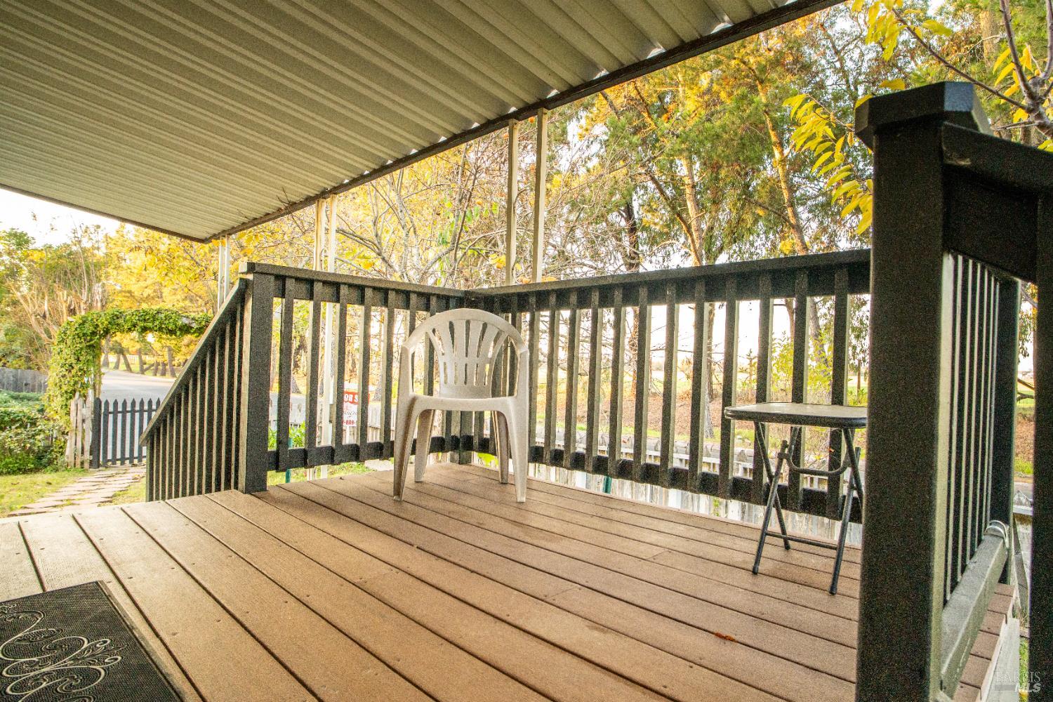 Detail Gallery Image 10 of 53 For 401 Frisbie Ave, Santa Rosa,  CA 95407 - 3 Beds | 2 Baths