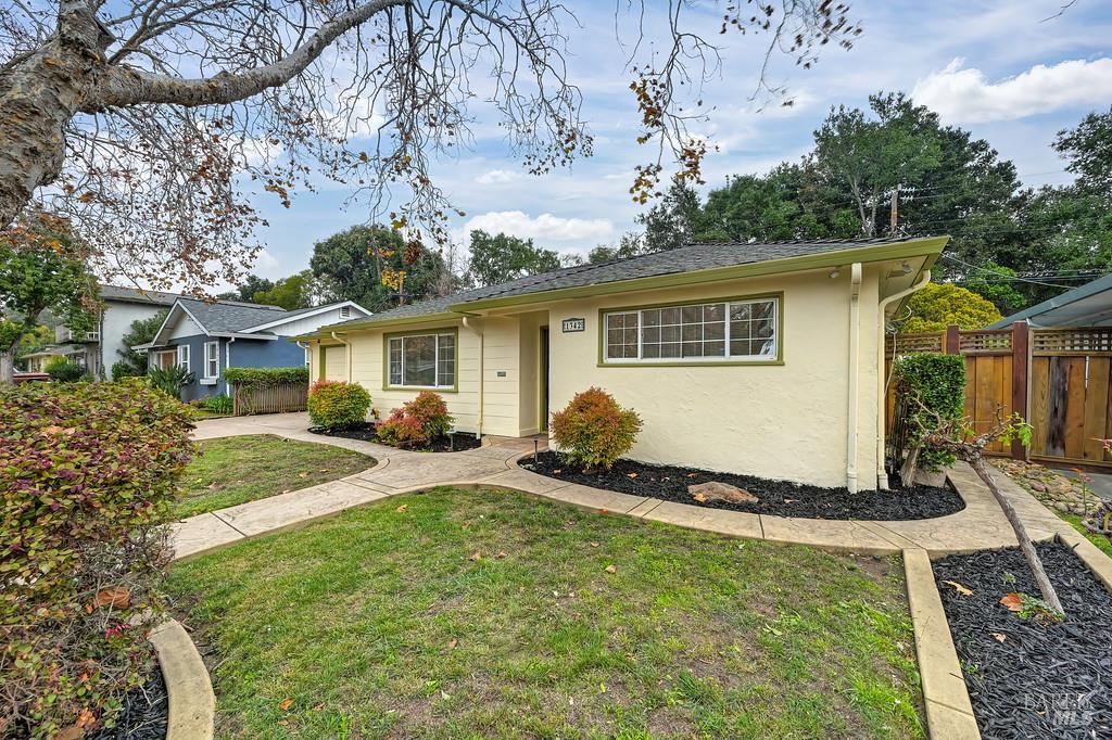 Detail Gallery Image 12 of 48 For 1342 Monteith Dr, Vallejo,  CA 94590 - 2 Beds | 2 Baths