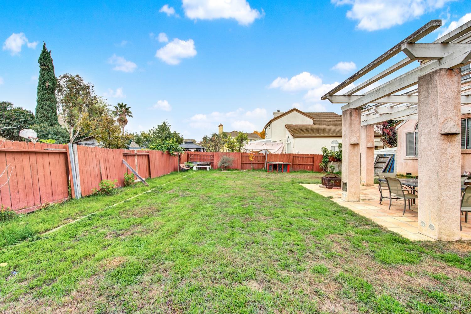 Detail Gallery Image 30 of 33 For 805 Gazebo Ct, Suisun City,  CA 94585 - 4 Beds | 2/1 Baths