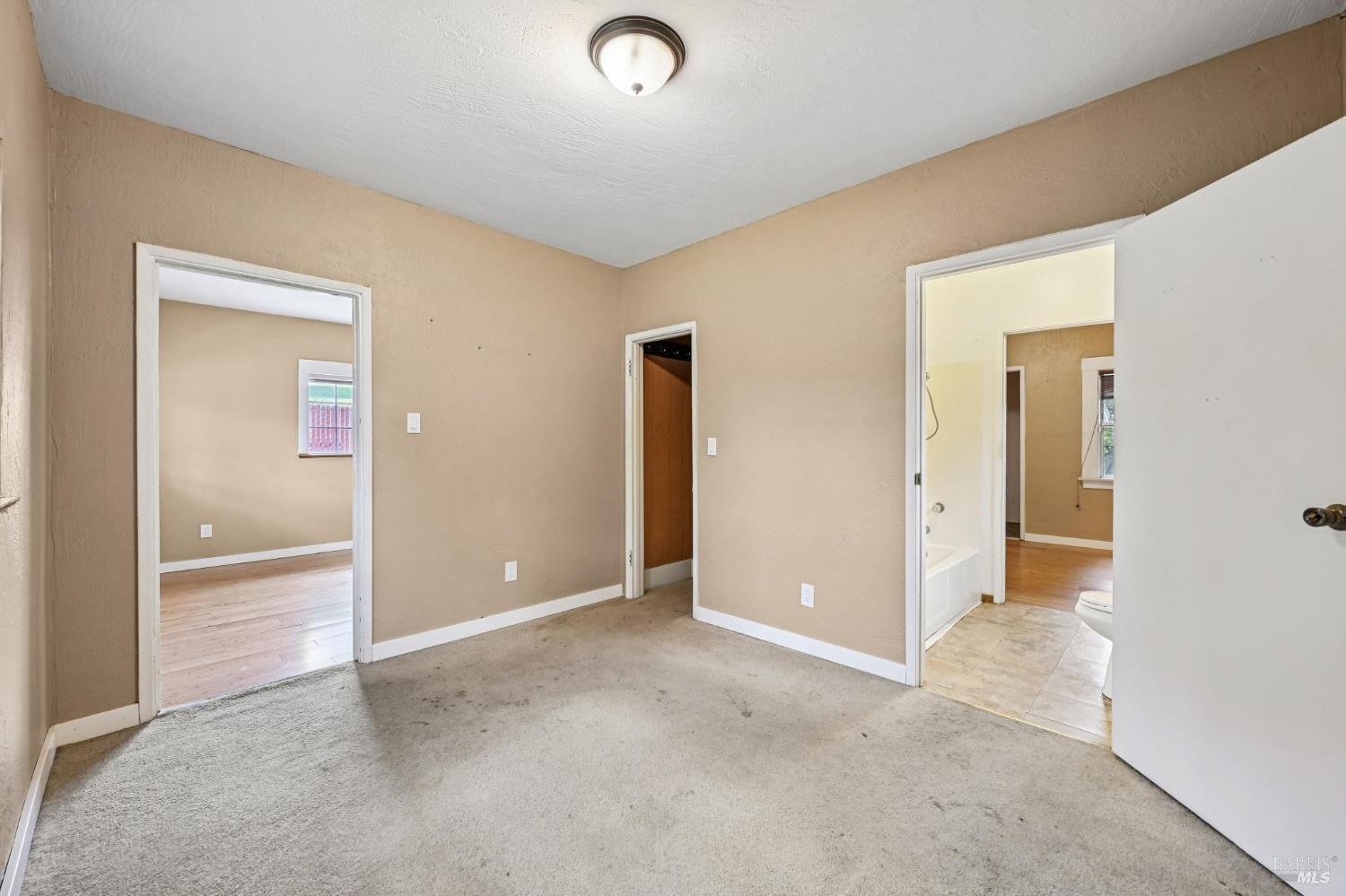 Detail Gallery Image 11 of 35 For 1127 Cleveland Ave, Santa Rosa,  CA 95401 - 2 Beds | 1/1 Baths
