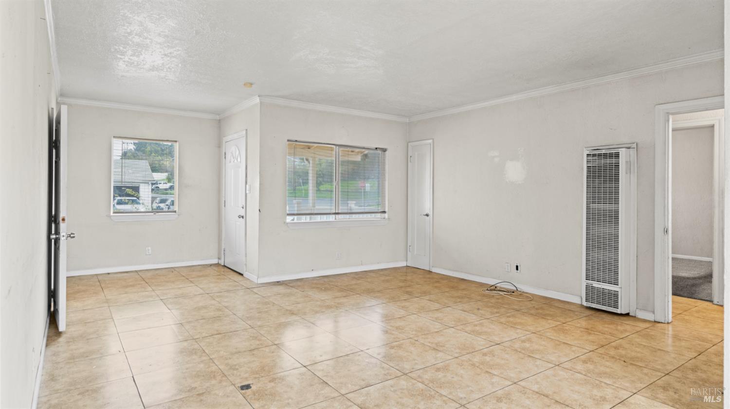 Detail Gallery Image 7 of 25 For 225 Gary Cir, Vallejo,  CA 94591 - 3 Beds | 1 Baths