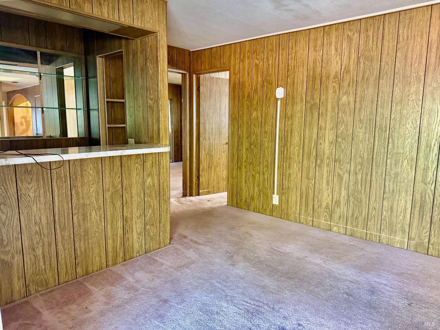 Detail Gallery Image 6 of 19 For 127 Salisbury Cir, Santa Rosa,  CA 95401 - 2 Beds | 2 Baths