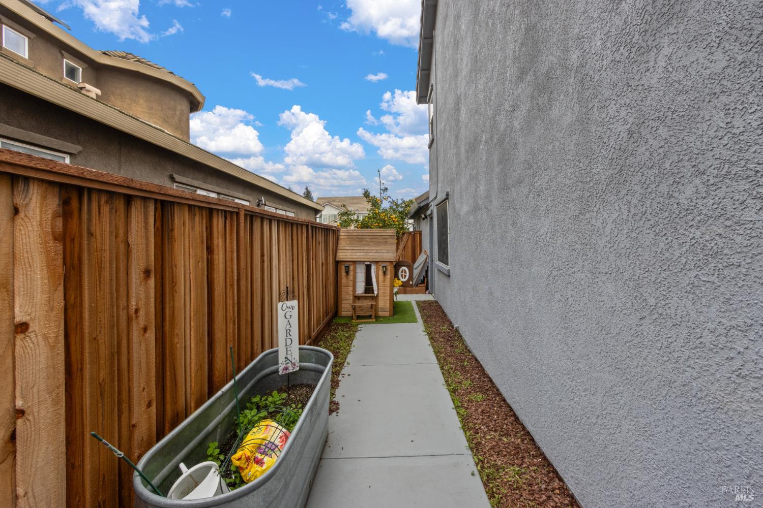 Detail Gallery Image 34 of 35 For 1783 Keesler Cir, Suisun City,  CA 94585 - 4 Beds | 3 Baths