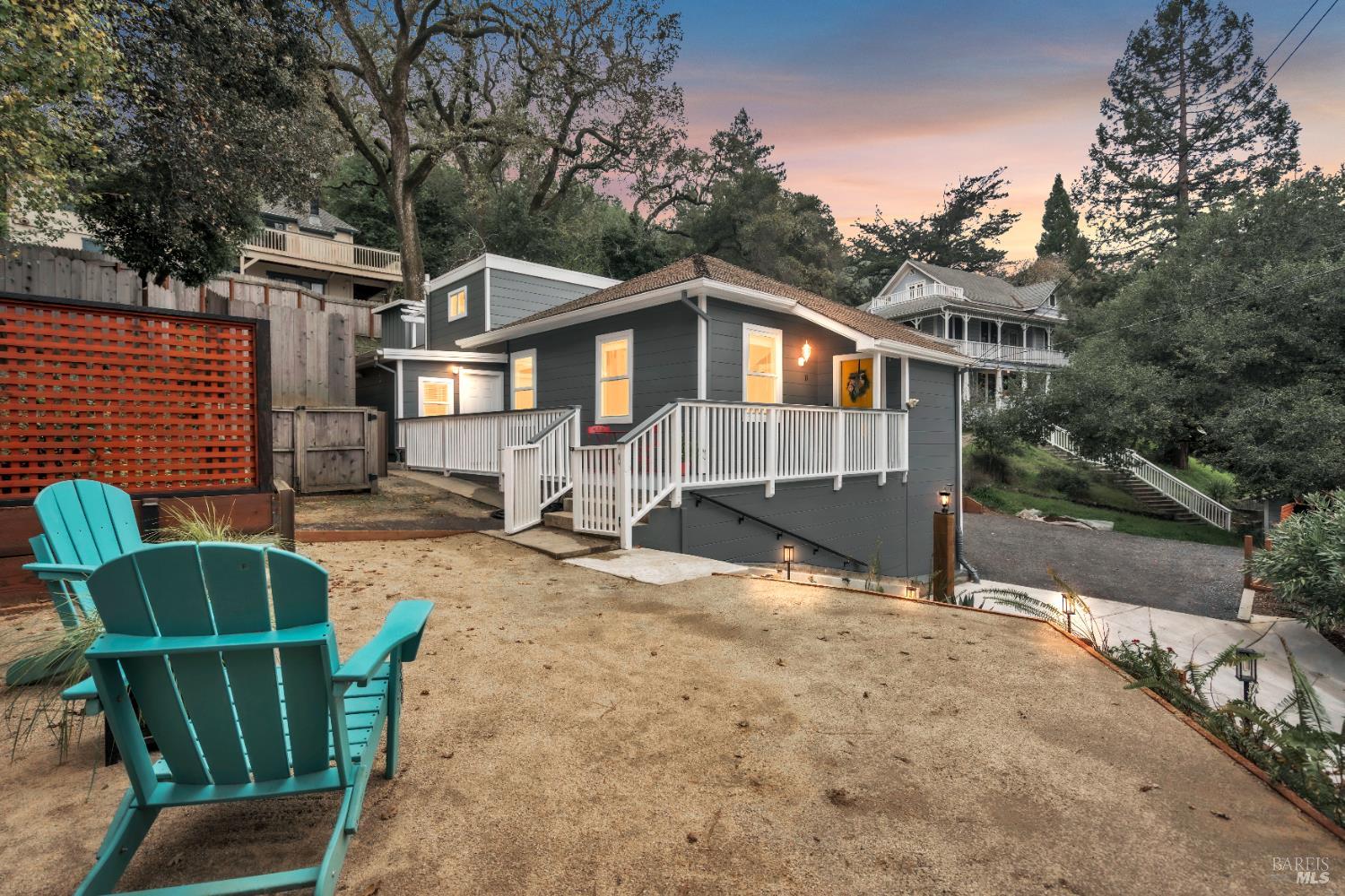 Detail Gallery Image 1 of 57 For 11 Jessup St, San Rafael,  CA 94901 - 3 Beds | 1 Baths