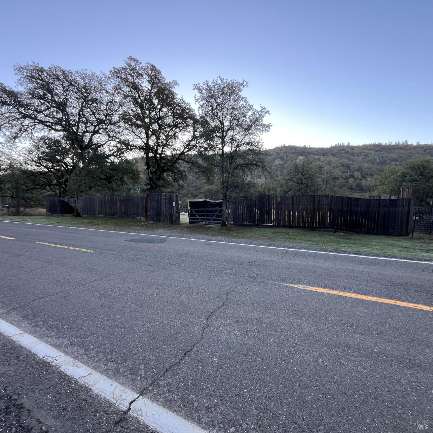 Detail Gallery Image 9 of 38 For 31975 Mendocino Pass Rd Rd, Covelo,  CA 95428 - – Beds | – Baths