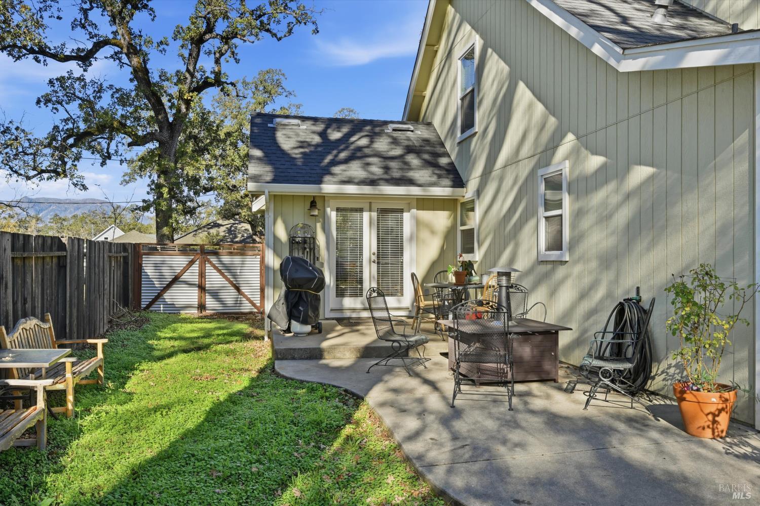 Detail Gallery Image 10 of 38 For 21264 Santa Clara Rd, Middletown,  CA 95461 - 3 Beds | 2/1 Baths