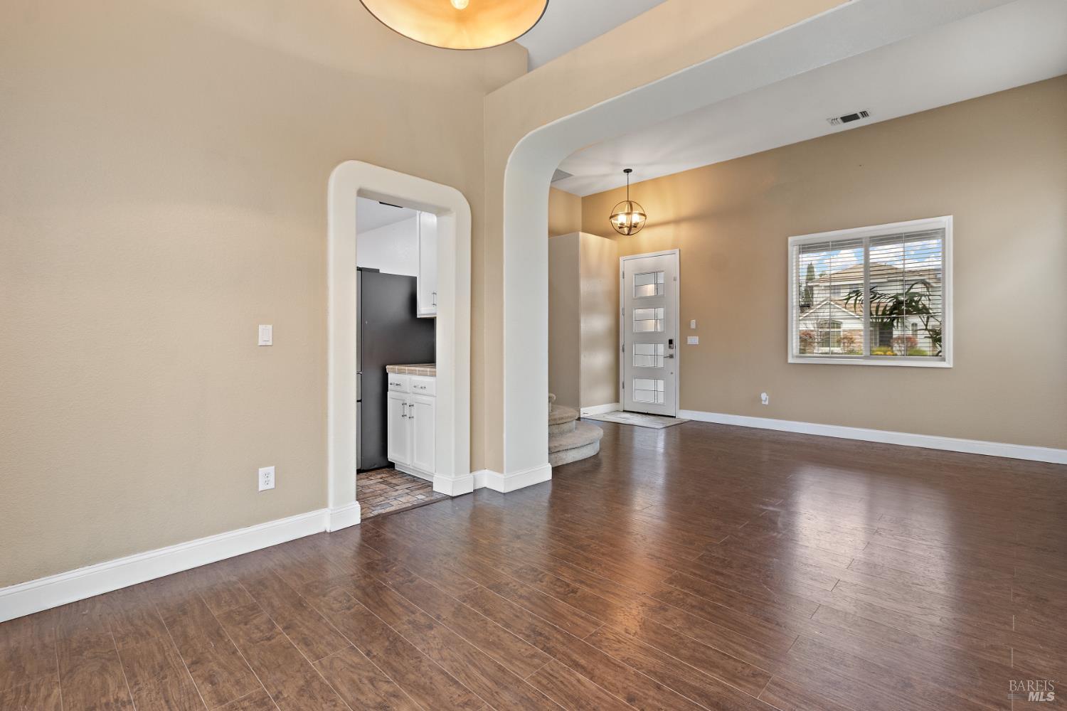 Detail Gallery Image 8 of 35 For 1783 Keesler Cir, Suisun City,  CA 94585 - 4 Beds | 3 Baths