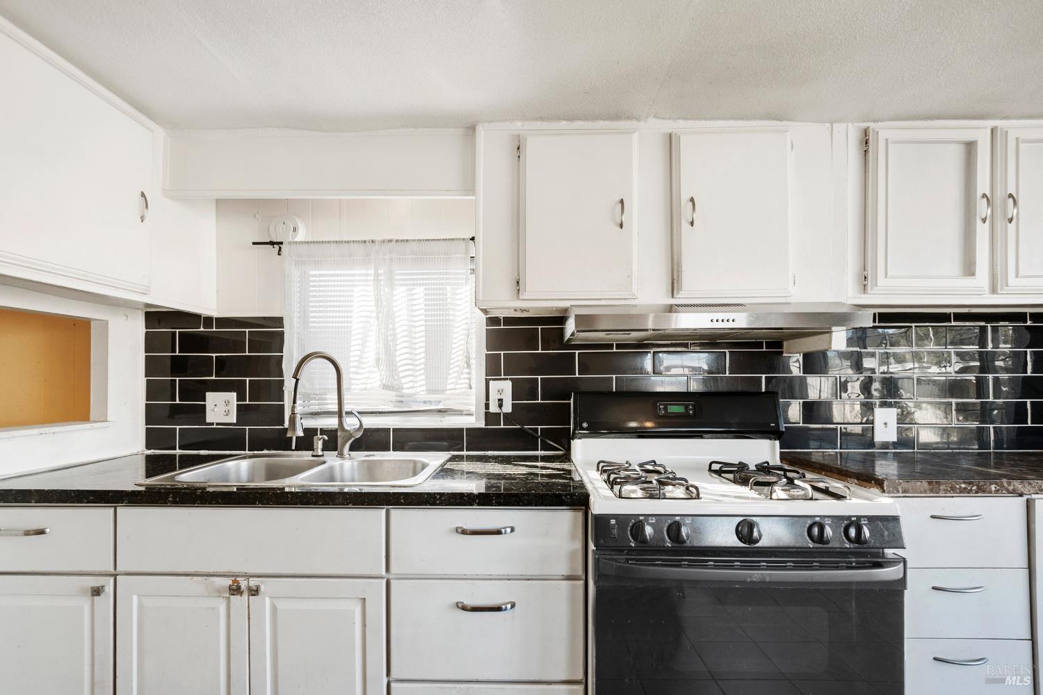 Detail Gallery Image 11 of 31 For 1153 Rumrill Blvd 55, San Pablo,  CA 94806 - 3 Beds | 1 Baths