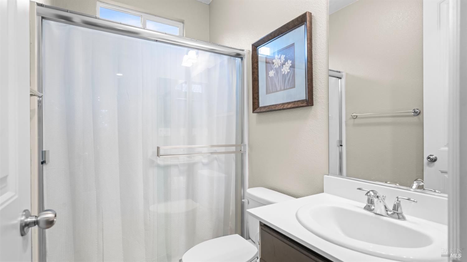 Detail Gallery Image 21 of 46 For 931 Noble Rd, Vacaville,  CA 95688 - 5 Beds | 3 Baths