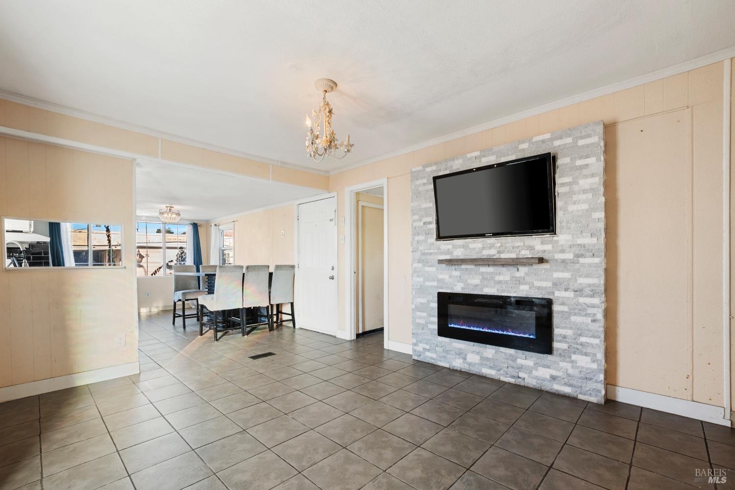 Detail Gallery Image 4 of 31 For 1153 Rumrill Blvd 55, San Pablo,  CA 94806 - 3 Beds | 1 Baths