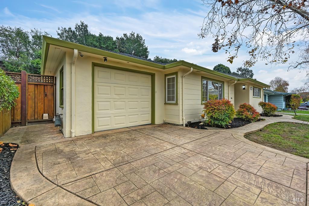 Detail Gallery Image 15 of 48 For 1342 Monteith Dr, Vallejo,  CA 94590 - 2 Beds | 2 Baths