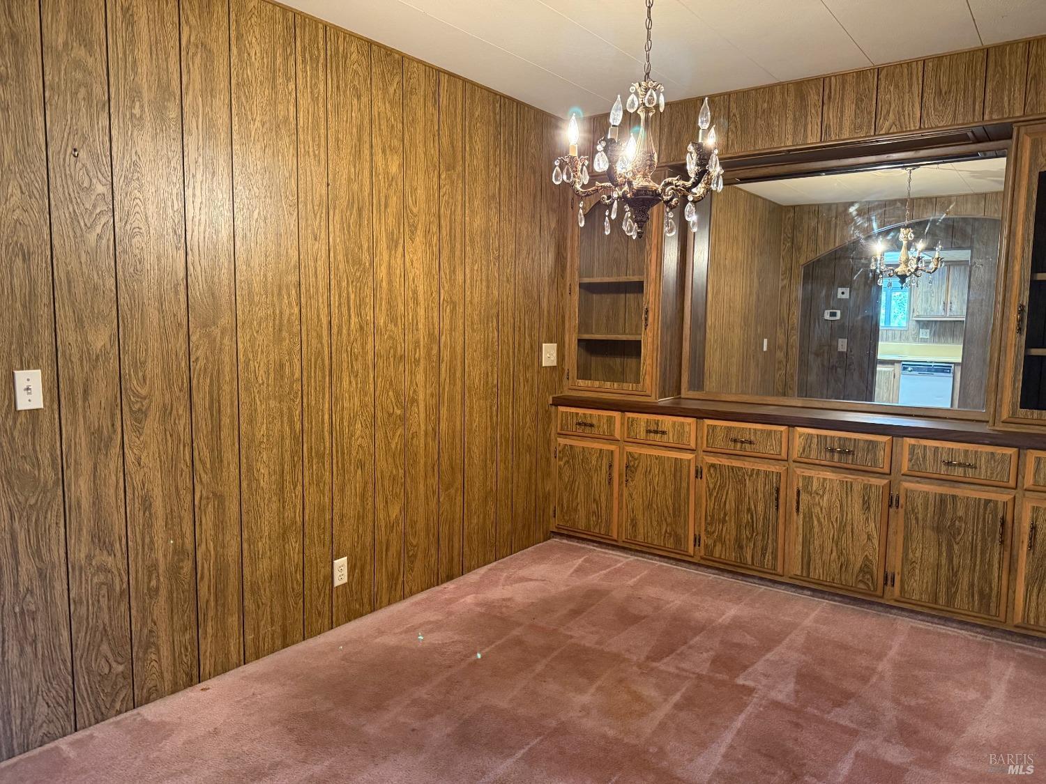 Detail Gallery Image 3 of 19 For 127 Salisbury Cir, Santa Rosa,  CA 95401 - 2 Beds | 2 Baths