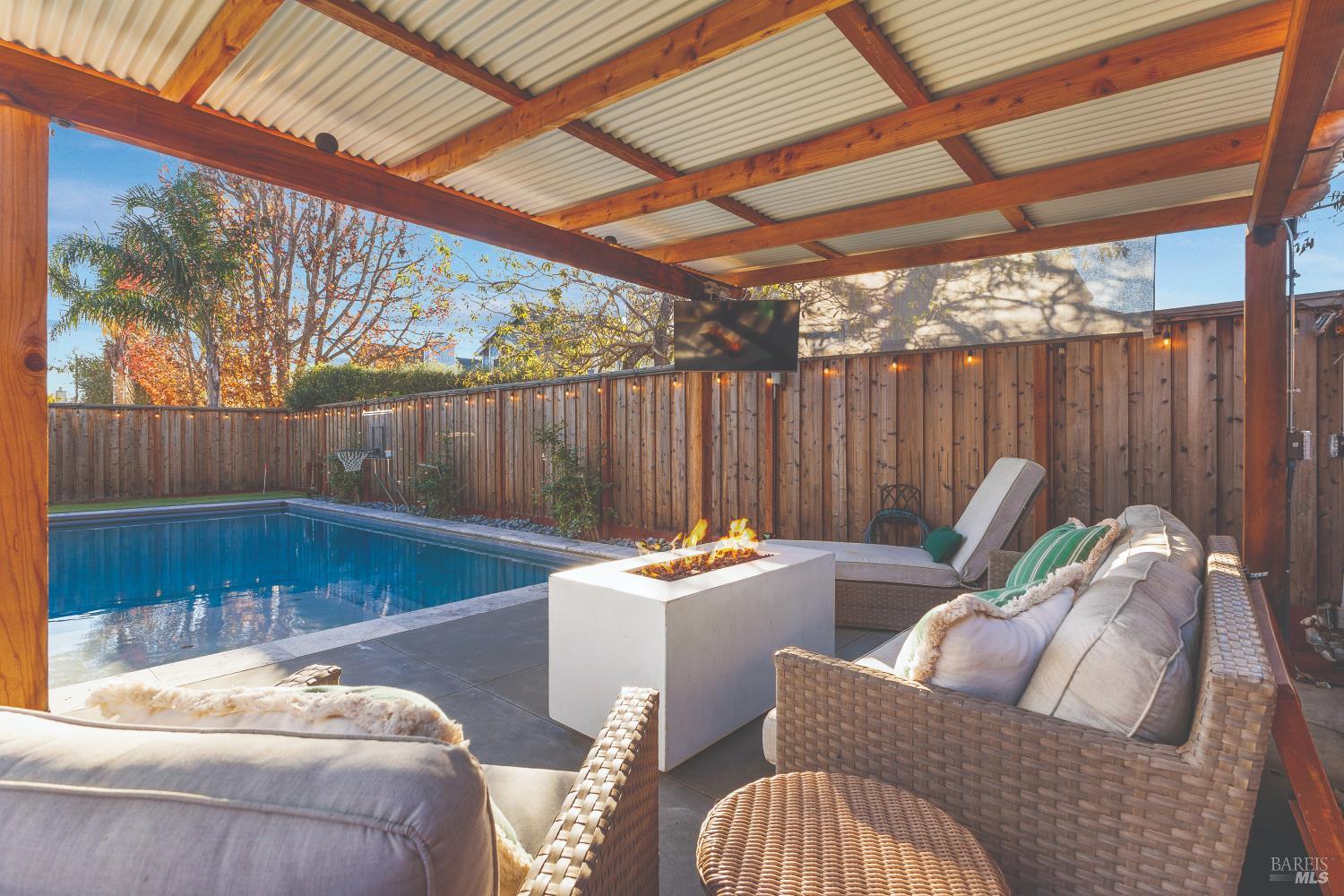 Detail Gallery Image 38 of 47 For 6417 Yale St, Windsor,  CA 95492 - 3 Beds | 2/1 Baths