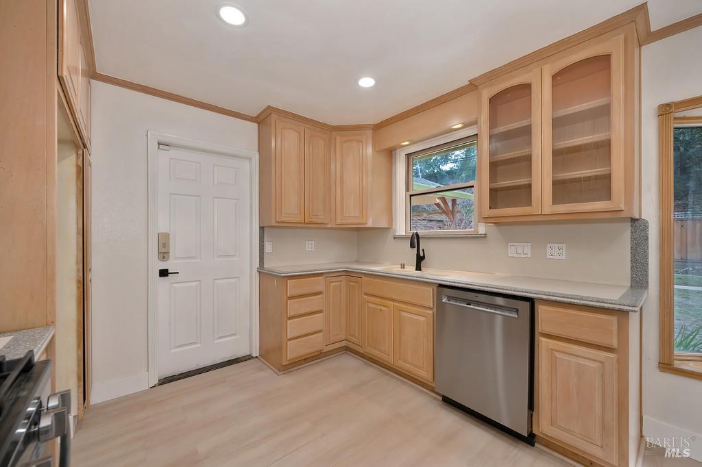 Detail Gallery Image 23 of 48 For 1342 Monteith Dr, Vallejo,  CA 94590 - 2 Beds | 2 Baths