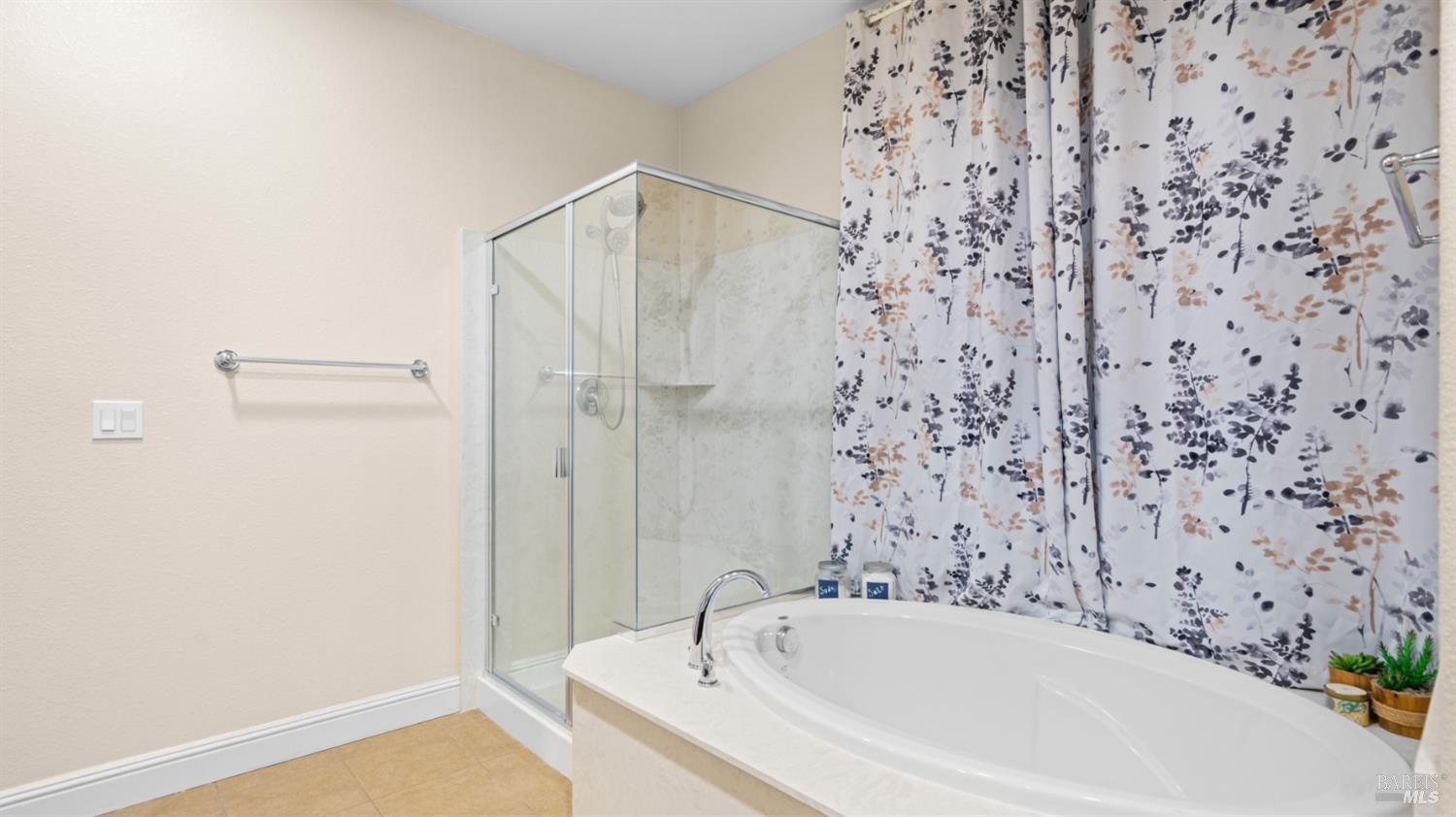 Detail Gallery Image 39 of 46 For 931 Noble Rd, Vacaville,  CA 95688 - 5 Beds | 3 Baths