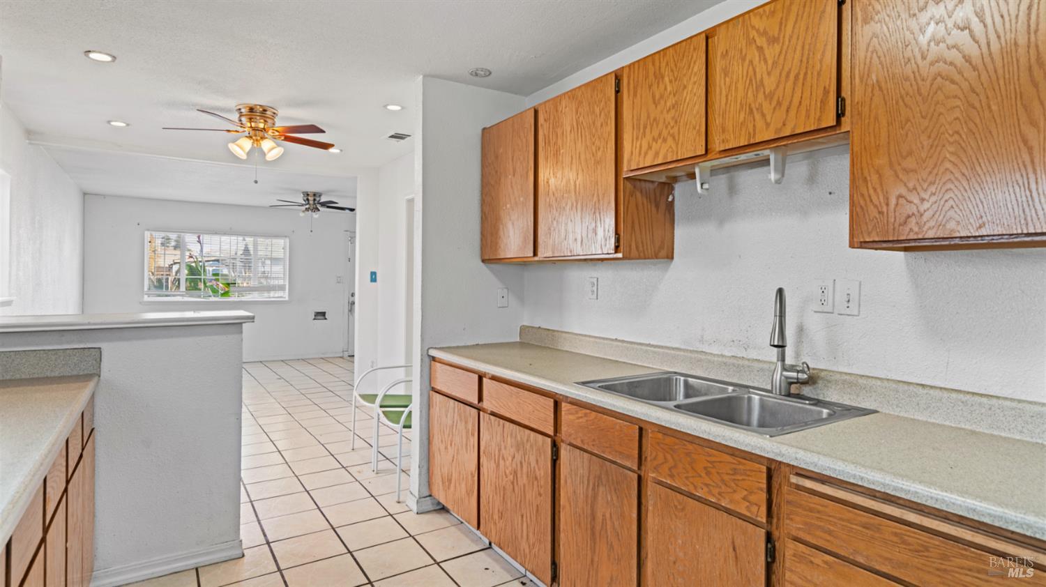 Detail Gallery Image 20 of 34 For 105 Phelan Ave, Vallejo,  CA 94590 - 4 Beds | 2 Baths