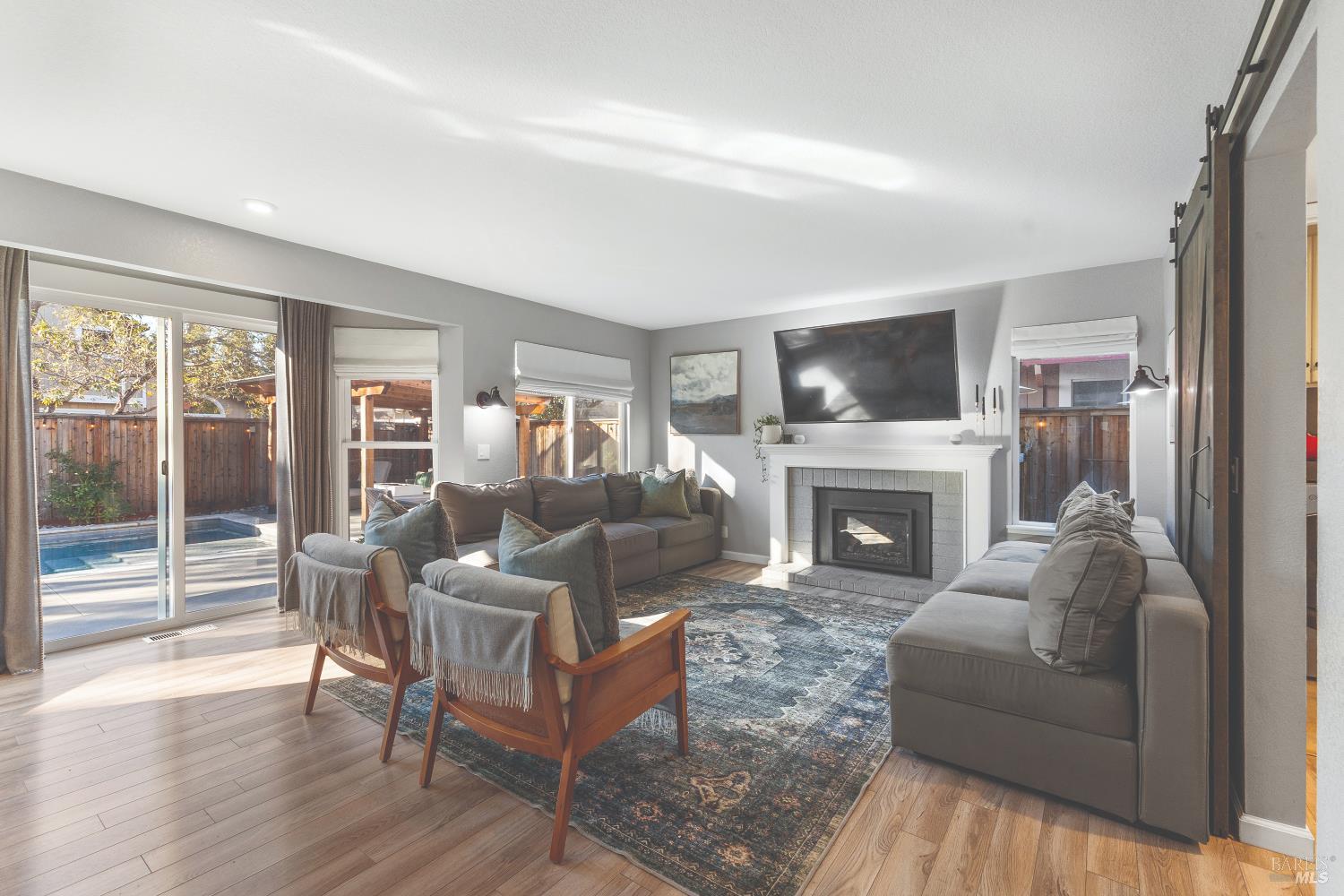 Detail Gallery Image 10 of 47 For 6417 Yale St, Windsor,  CA 95492 - 3 Beds | 2/1 Baths