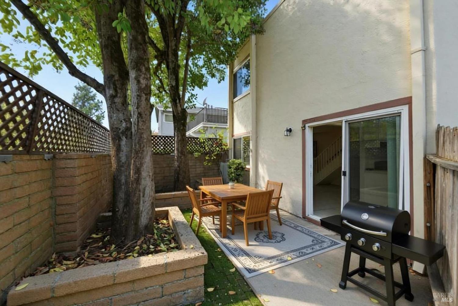 Detail Gallery Image 20 of 27 For 1213 Fair Oaks Ave, Santa Rosa,  CA 95404 - – Beds | – Baths