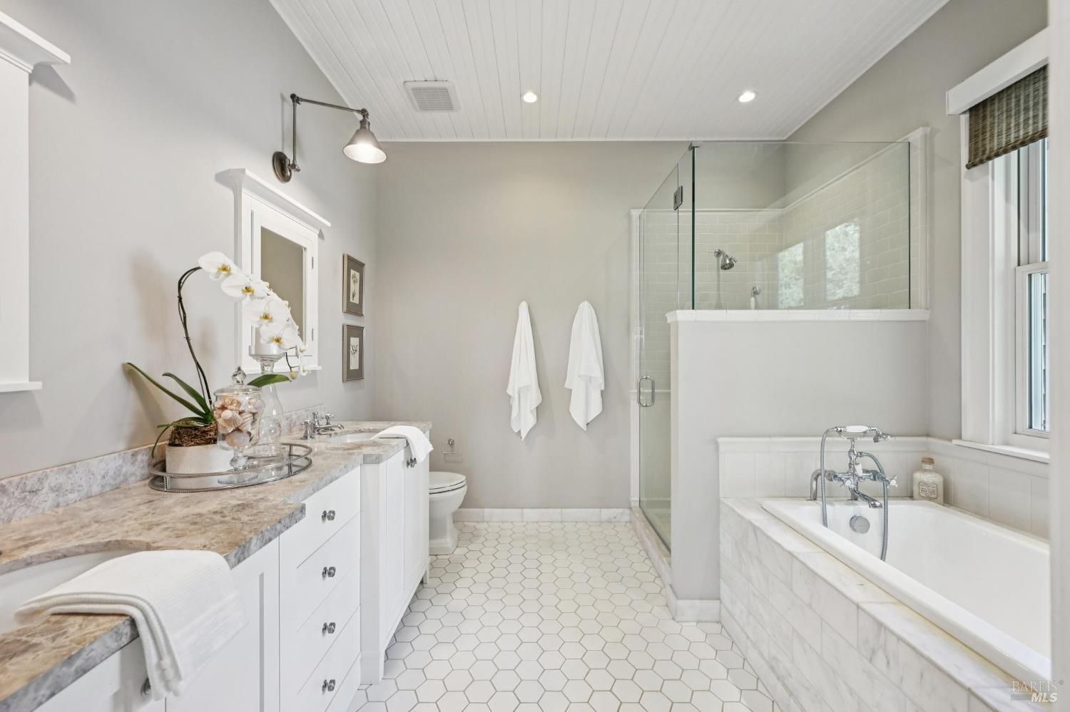 Detail Gallery Image 38 of 70 For 4188 Saint Helena Hwy, Calistoga,  CA 94515 - 3 Beds | 2/1 Baths