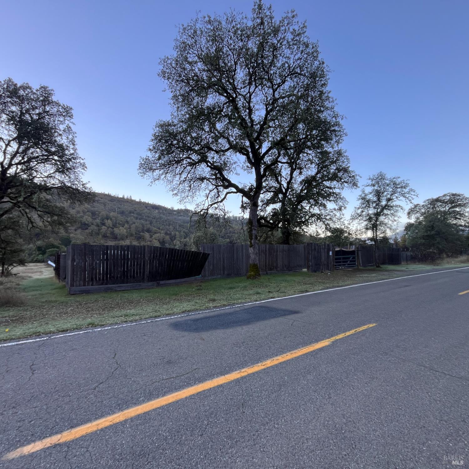 Detail Gallery Image 33 of 38 For 31975 Mendocino Pass Rd Rd, Covelo,  CA 95428 - – Beds | – Baths
