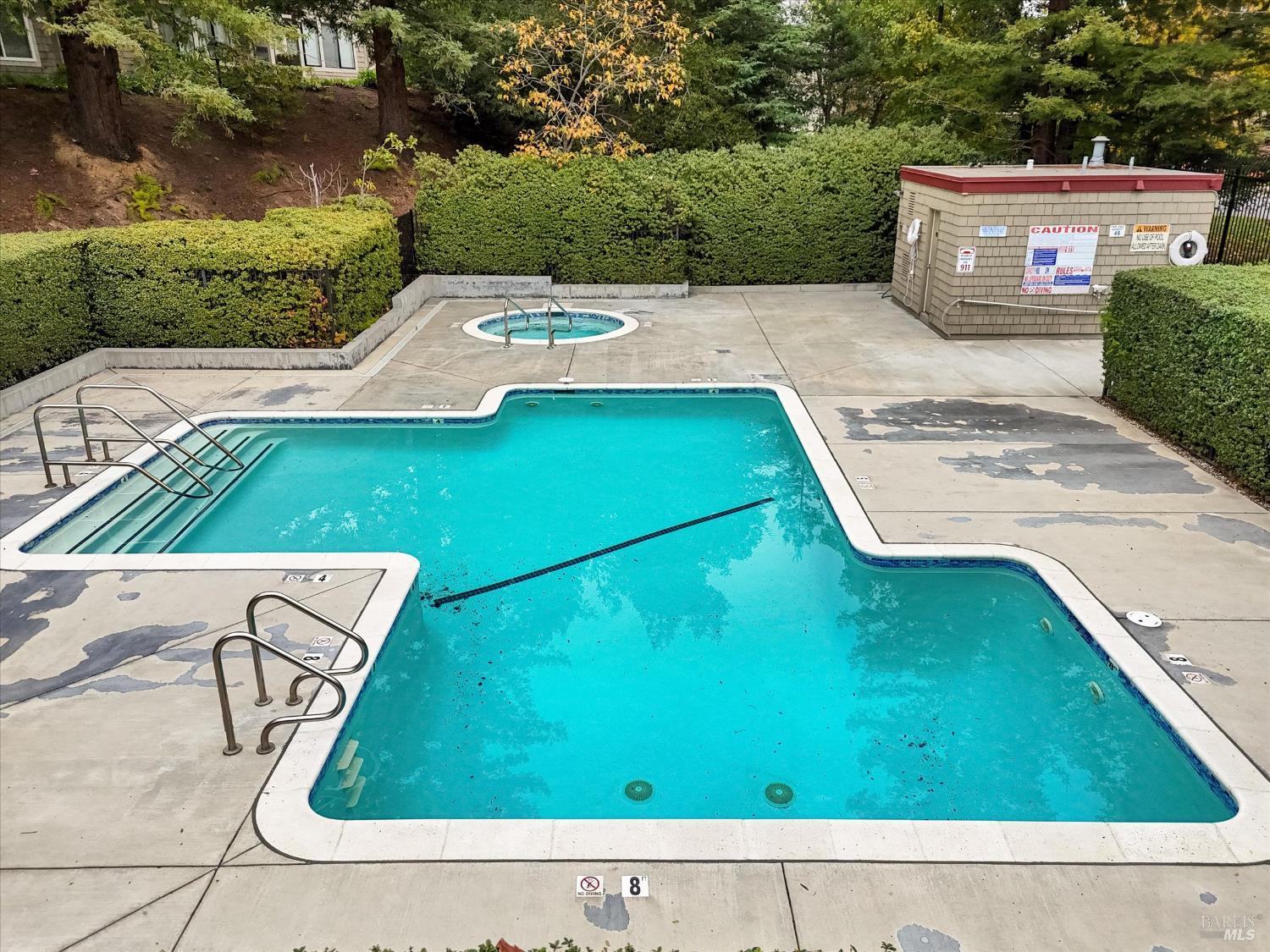 Detail Gallery Image 30 of 33 For 106 Albion Ct, Novato,  CA 94947 - 3 Beds | 2/1 Baths