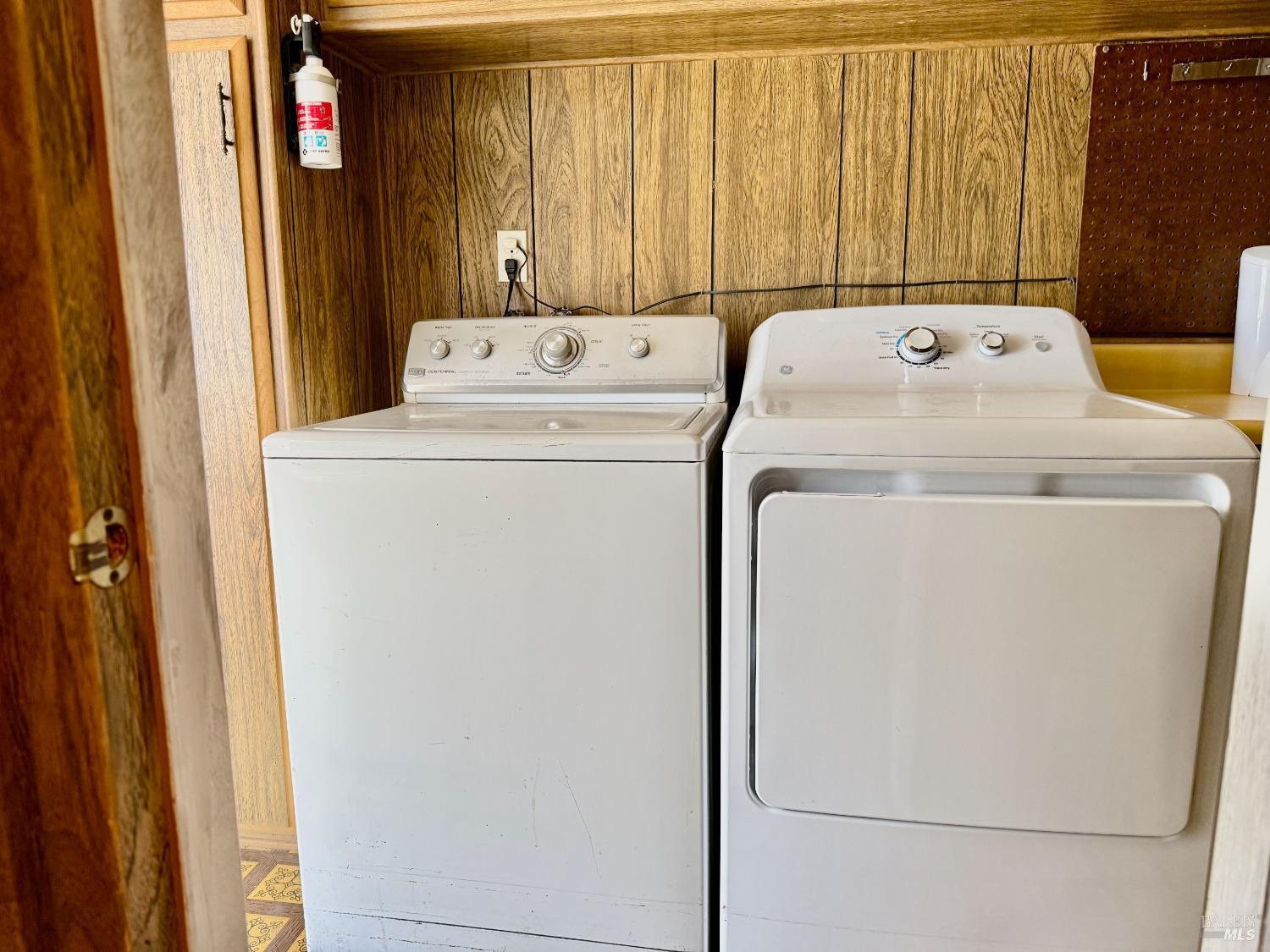 Detail Gallery Image 15 of 19 For 127 Salisbury Cir, Santa Rosa,  CA 95401 - 2 Beds | 2 Baths